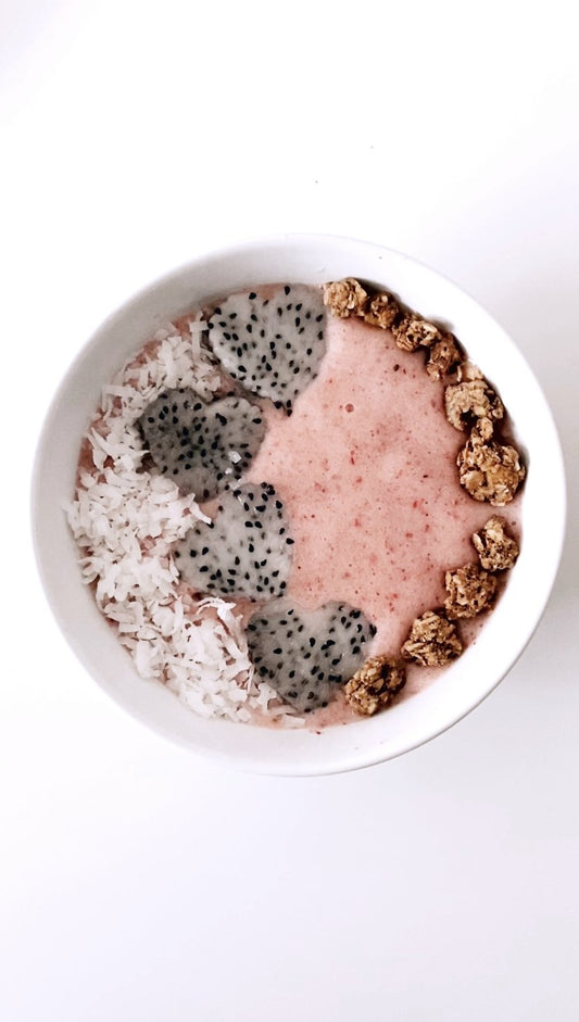 Collagen Smoothie Bowl with Heart-Shaped Dragon Fruit Slices - LÜME